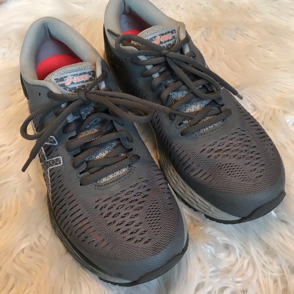 ASICS Gel Kayano 25 Women’s 7.5